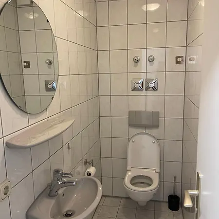 Appartamento Zuhause Auf Zeit Fuer Alle Zusammen